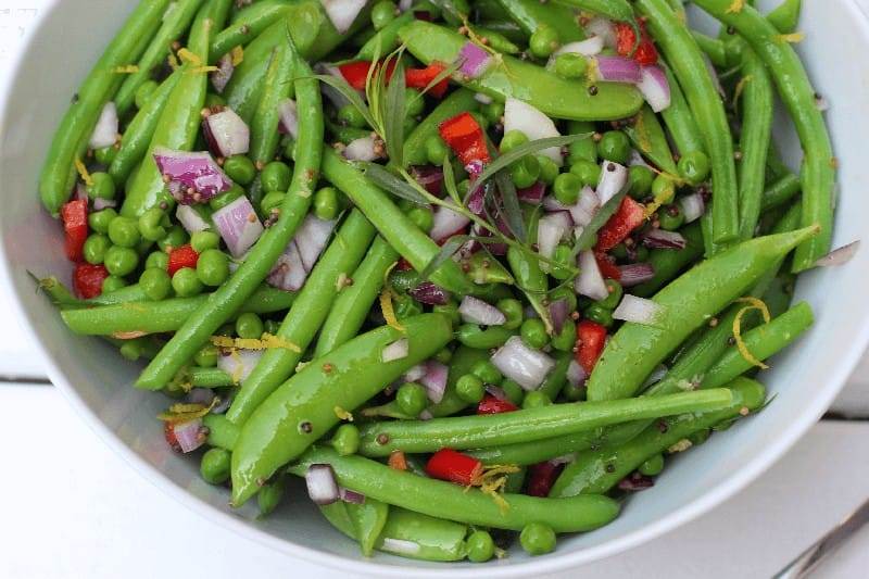 Green bean salad with mustard seeds and tarragon