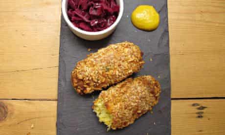 Glamorgan (leek and cheese) sausages