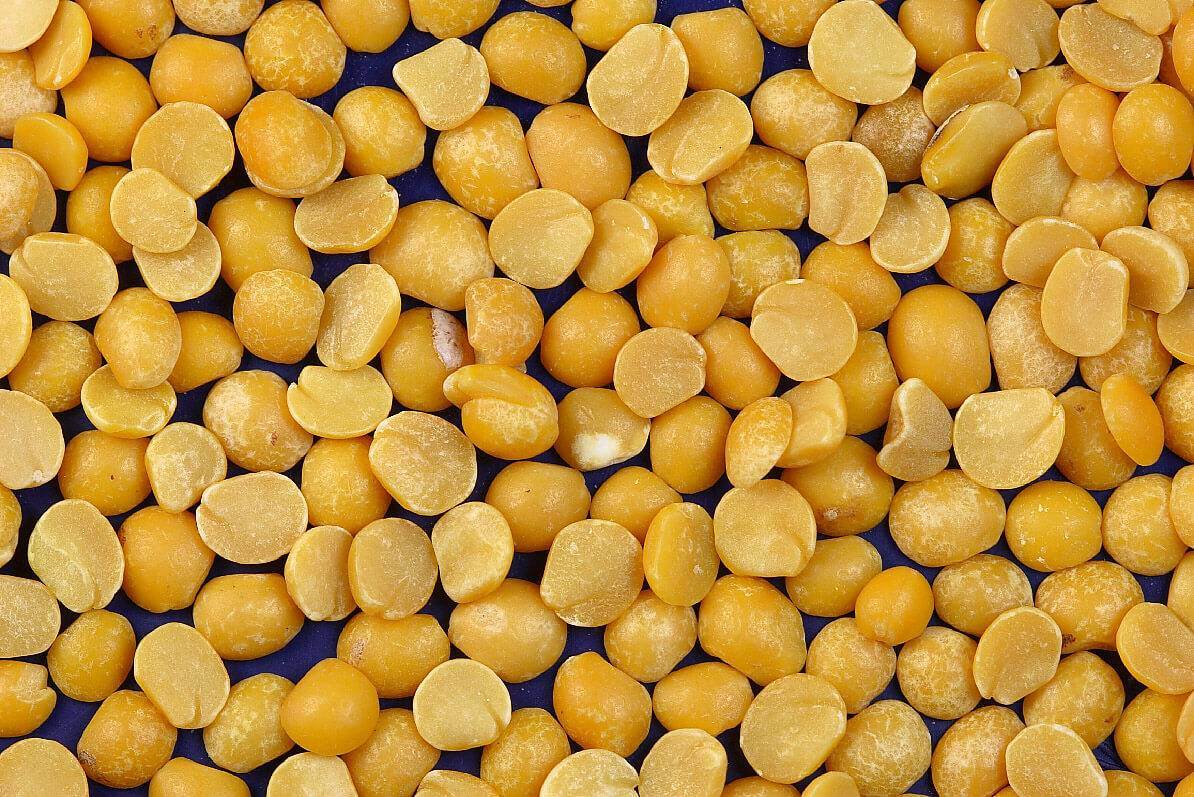 Ethiopian spicy yellow split pea stew