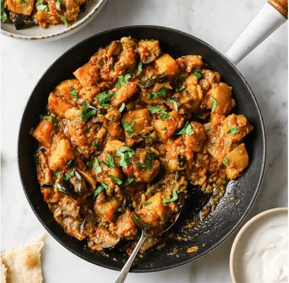 Aloo baingan – potato and aubergine curry