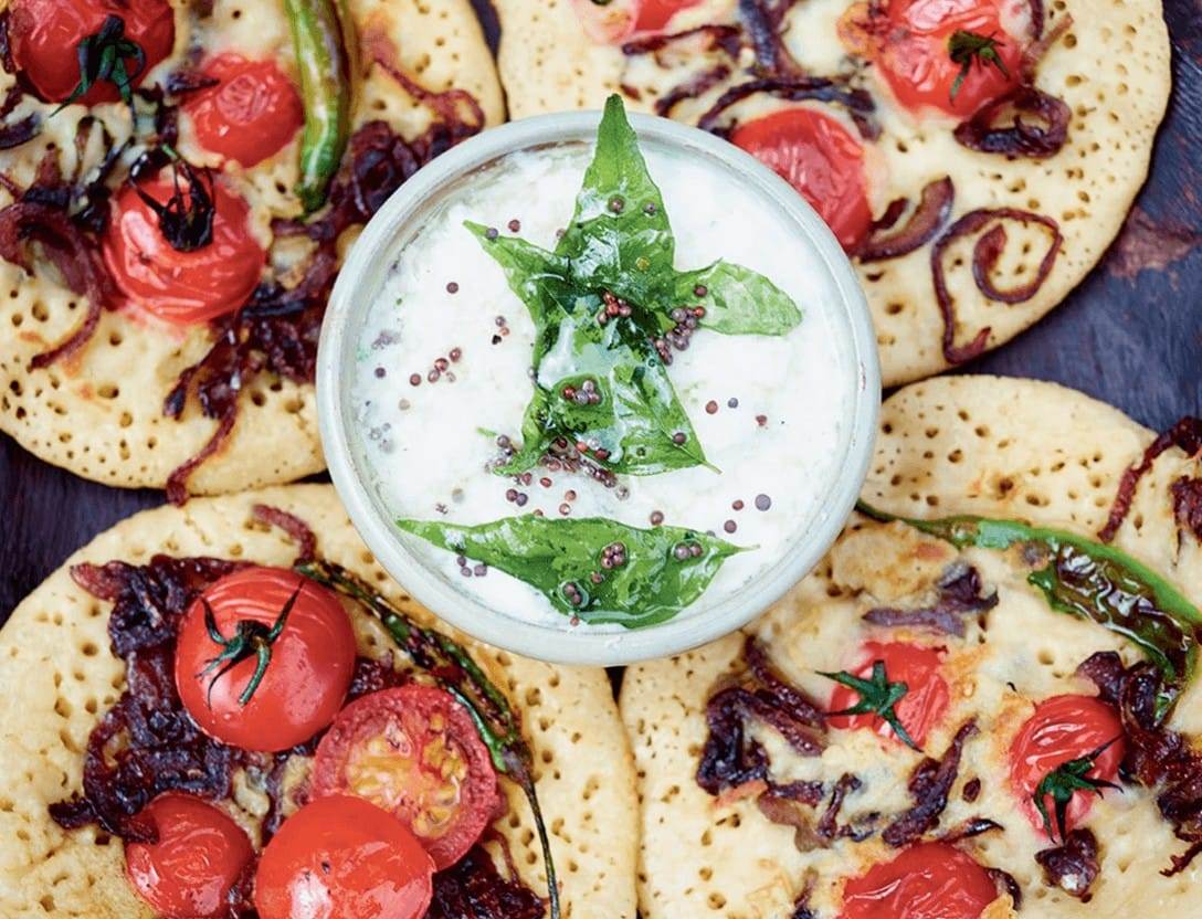 Squashed tomato uttapam